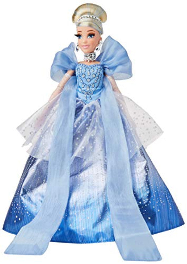 Disney Princess Style Series Holiday Style Cinderella Christmas 2020 Fashion Collector Doll with Accessories