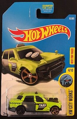 Hot Wheels HW City Works Time Attaxi 7/10